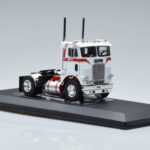 Freightliner COE Bianco IXO 1:43 TR128 - image 4 of 6