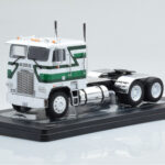 Freightliner FLA Bianco Verde IXO 1:43