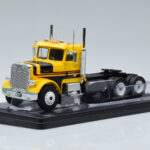 Freightliner FLC120 64T Giallo IXO 1:43 TR116