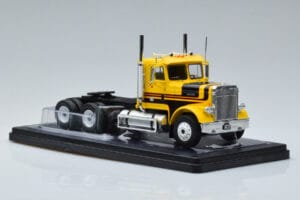 Freightliner FLC120 64T Giallo IXO 1:43 TR116 Pressofusione — immagine 4 di 6