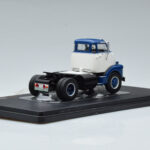 GMC 950 COE Blu Bianco IXO 1:43 - image 2 of 6
