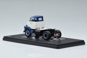 GMC 950 COE Blu Bianco IXO 1:43 TR150 Pressofusione — immagine 5 di 6