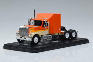 GMC General Arancione IXO 1:43 TR129