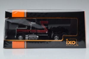 GMC General Rosso Nero IXO 1:43 TR102 Pressofusione — immagine 6 di 6