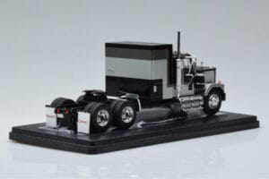 GMC General Argento Nero IXO 1:43 TR117 Pressofusione — immagine 2 di 6