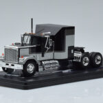 GMC General Argento Nero IXO 1:43 TR117