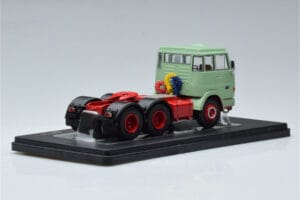 Henschel HS 19 TS Verde IXO 1:43 TR151 Pressofusione — immagine 2 di 6