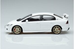 Honda Civic FD2 Type R Mugen Bianco Otto 1:18 OT941 Resina — immagine 3 di 6