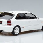 Honda Civic Type R EK9 Bianco Otto 1:18 OT264 Resina - image 2 of 7