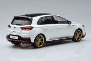 Hyundai i30 N PD Atlas Bianco MCG 1:18 MCG18376 Pressofusione — immagine 2 di 6