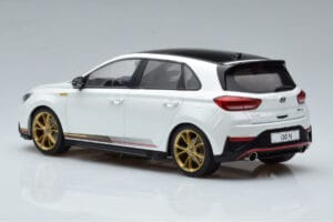 Hyundai i30 N PD Atlas Bianco MCG 1:18 MCG18376 Pressofusione — immagine 5 di 6