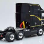 International Eagle Cabover Nero IXO 1:43 - image 2 of 5