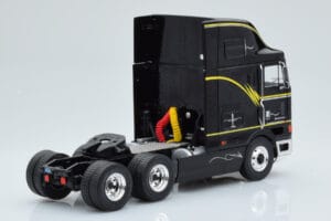 International Eagle Cabover Nero IXO 1:43 TR169 Pressofusione — immagine 2 di 5