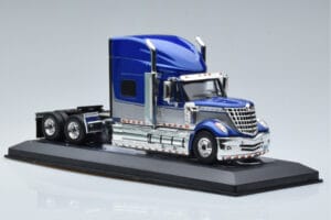 International Lonestar Blu IXO 1:43 TR118 Pressofusione — immagine 4 di 6