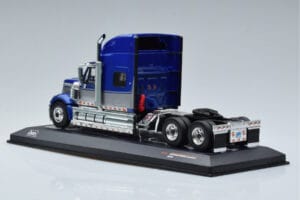 International Lonestar Blu IXO 1:43 TR118 Pressofusione — immagine 5 di 6