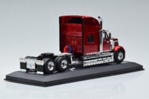 International Lonestar Rosso IXO 1:43 TR103 Pressofusione — immagine 2 di 6