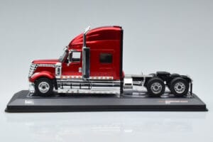 International Lonestar Rosso IXO 1:43 TR103 Pressofusione — immagine 3 di 6