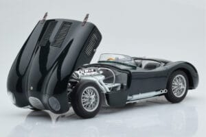 Jaguar C-Type Verde AUTOart 1:18 73500 Pressofusione — immagine 2 di 8