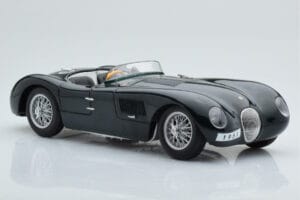 Jaguar C-Type Verde AUTOart 1:18 73500 Pressofusione — immagine 6 di 8