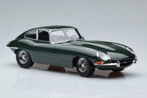 Jaguar E-Type Series 1 British Racing Verde KK-Scale 1:18 KKDC180431 Pressofusione — immagine 4 di 6