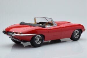 Jaguar E-Type Series 1 Roadster Rosso KK-Scale 1:18 KKDC180482 Pressofusione — immagine 2 di 6