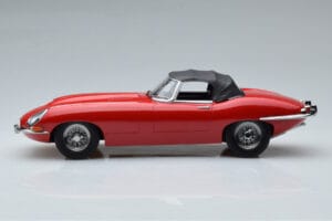 Jaguar E-Type Series 1 Roadster Rosso KK-Scale 1:18 KKDC180484 Pressofusione — immagine 3 di 6