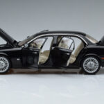 Jaguar XJ6 X350 Ebony Nero Almost Real 1:18 - image 4 of 11
