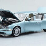 Jaguar XJ6 X350 Seafrost Azzurro Almost Real 1:18 - image 2 of 11
