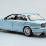 Jaguar XJ6 X350 Seafrost Azzurro Almost Real 1:18 - image 8 of 11