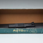 Jaguar XKSS Blu AUTOart 1:18 - image 8 of 9