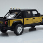 Jeep Gladiator Honcho Nero GT Spirit 1:18 - image 2 of 6