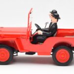 Jeep Willys Tintin 2 Figure UT Models 1:18 - image 3 of 6