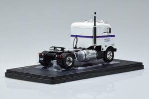 Kenworth Bullnose Ross Mackie Transport Bianco IXO 1:43 TR063 Pressofusione — immagine 2 di 6