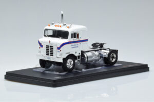 Kenworth Bullnose Ross Mackie Transport Bianco IXO 1:43 TR063