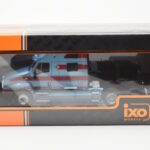 Kenworth T2000 Azzurro Chiaro Rosso IXO 1:43 TR180 - image 3 of 4