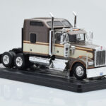 Kenworth W900 Marrone IXO 1:43 - image 3 of 4