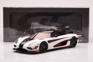 Koenigsegg Agera RS Arctic Bianco GT Spirit 1:18 GT877 Resina — immagine 6 di 6