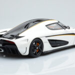 Koenigsegg Regera Bianco GT Spirit 1:18 - image 2 of 5
