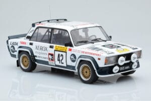 Lada 2105 VFTS #42 S. Brundza Rally 1000 Lakes 1984 IXO 1:18 18RMC146 Pressofusione — immagine 4 di 6