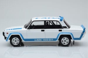 Lada 2105 VFTS Bianco IXO 1:18 18CMC144 Pressofusione — immagine 3 di 6