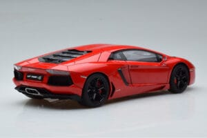 Lamborghini Aventador LP700-4 Rosso Andromeda AUTOart 1:18 74669 Pressofusione — immagine 3 di 10