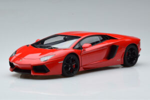 Lamborghini Aventador LP700-4 Rosso Andromeda AUTOart 1:18