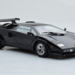 Lamborghini Countach LP5000S Nero AUTOart 1:18 - image 6 of 10