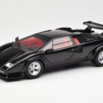 Lamborghini Countach LP 5000 Quattrovalvole Nero Kyosho 1:18 08320BK
