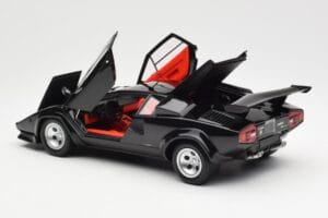 Lamborghini Countach LP 5000 Quattrovalvole Nero Kyosho 1:18 08320BK Pressofusione — immagine 5 di 8