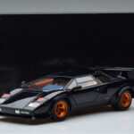 Lamborghini Countach LP500S Walter Wolf Blu Scuro Kyosho 1:18 - image 11 of 11