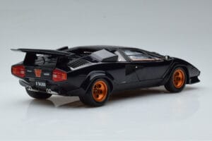 Lamborghini Countach LP500S Walter Wolf Blu Scuro Kyosho 1:18 08320D Pressofusione — immagine 3 di 11