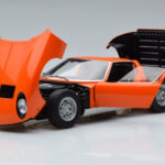 Lamborghini Miura SV Arancione AUTOart 1:18 - image 2 of 8