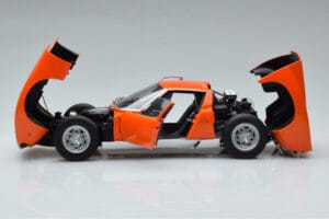 Lamborghini Miura SV Arancione AUTOart 1:18 74542 Pressofusione — immagine 4 di 8