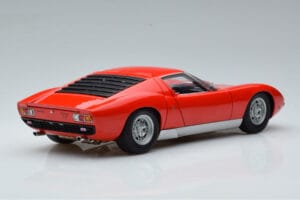 Lamborghini Miura SV Rosso AUTOart 1:18 74543 Pressofusione — immagine 3 di 8